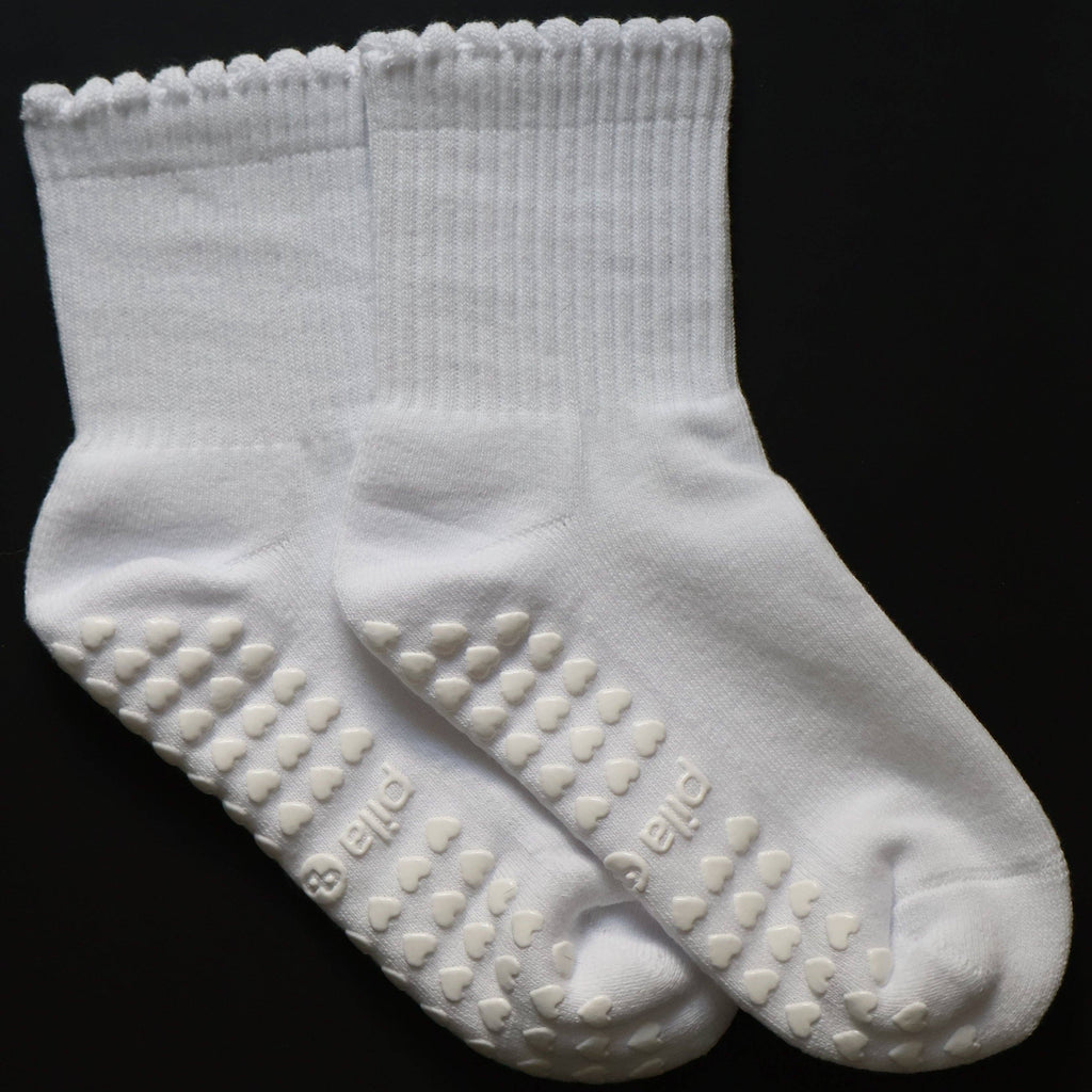 PILA Plain Best Grip Socks - White Ruffle