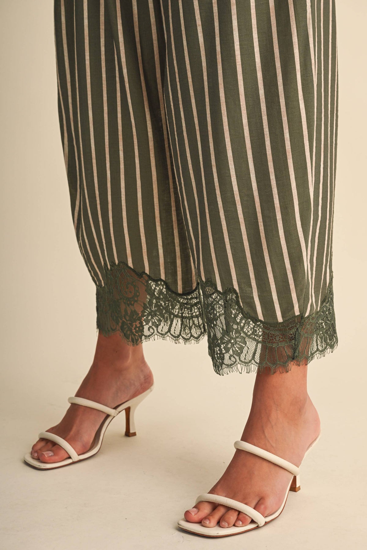IP1597 LACE HEM STRIPED BARREL CULOTTES