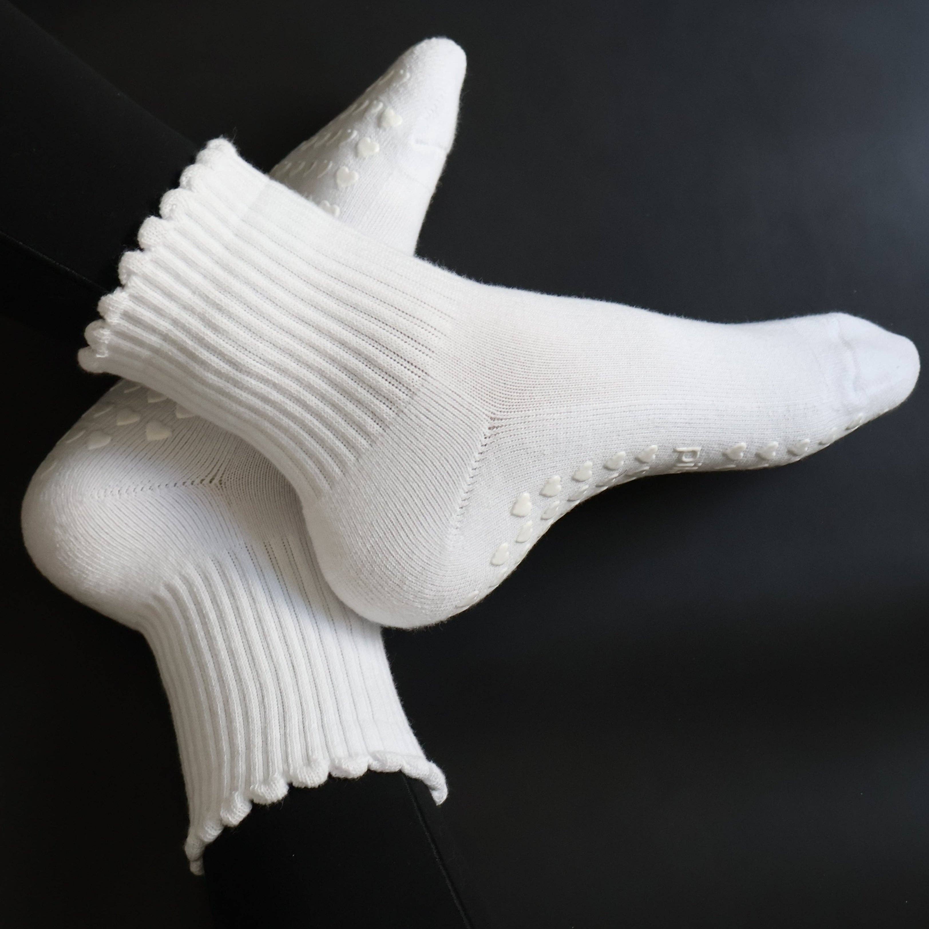 PILA Plain Best Grip Socks - White Ruffle