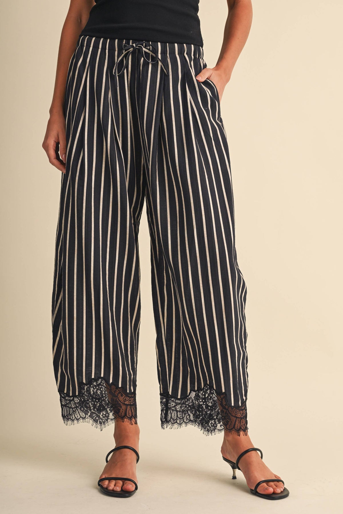 IP1597 LACE HEM STRIPED BARREL CULOTTES