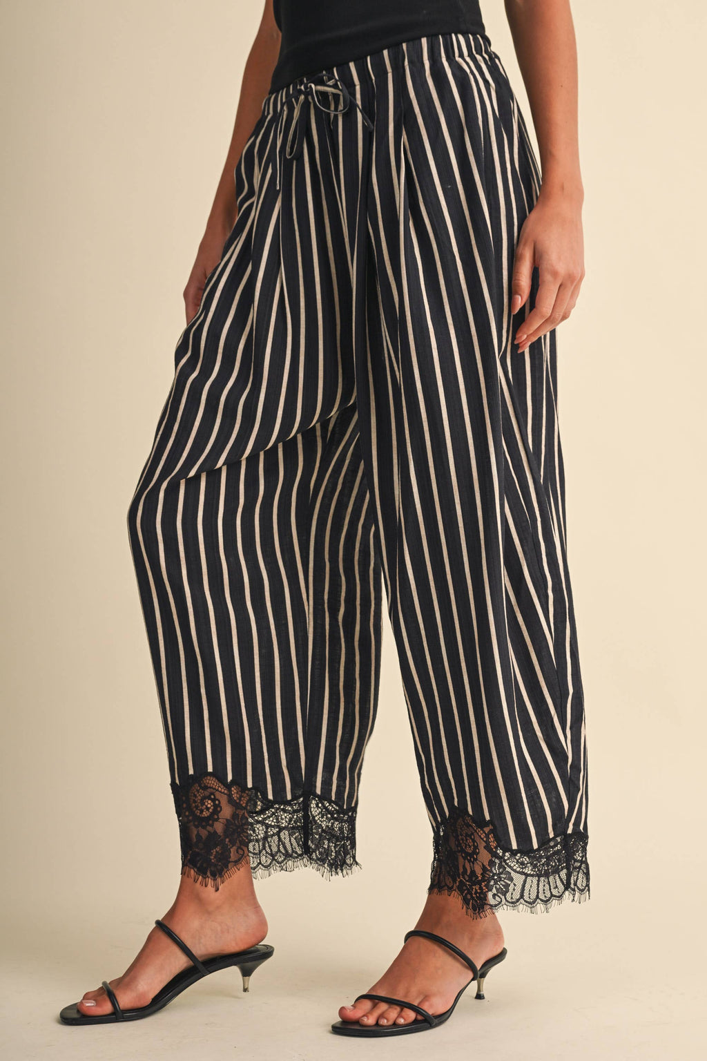 IP1597 LACE HEM STRIPED BARREL CULOTTES