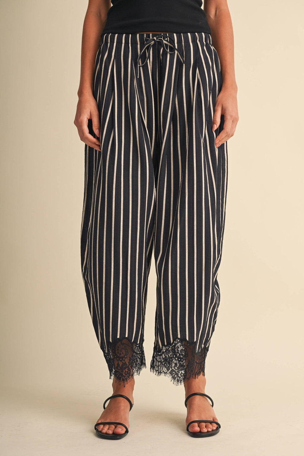IP1597 LACE HEM STRIPED BARREL CULOTTES