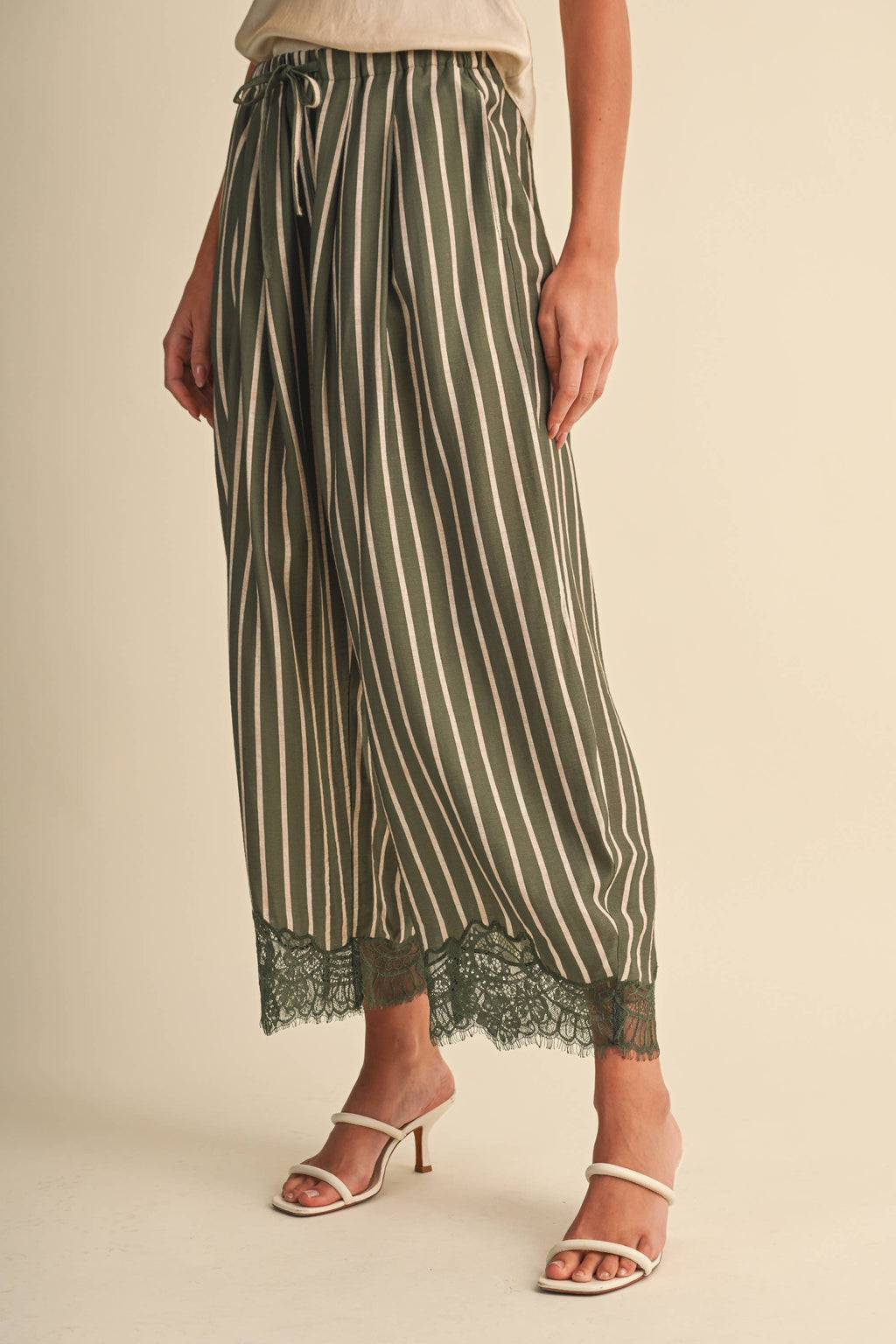 IP1597 LACE HEM STRIPED BARREL CULOTTES