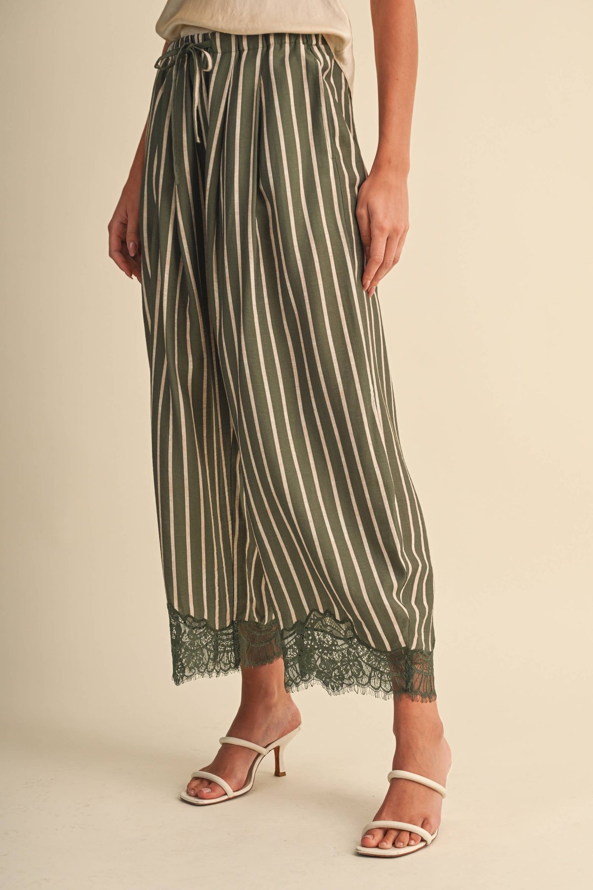 IP1597 LACE HEM STRIPED BARREL CULOTTES