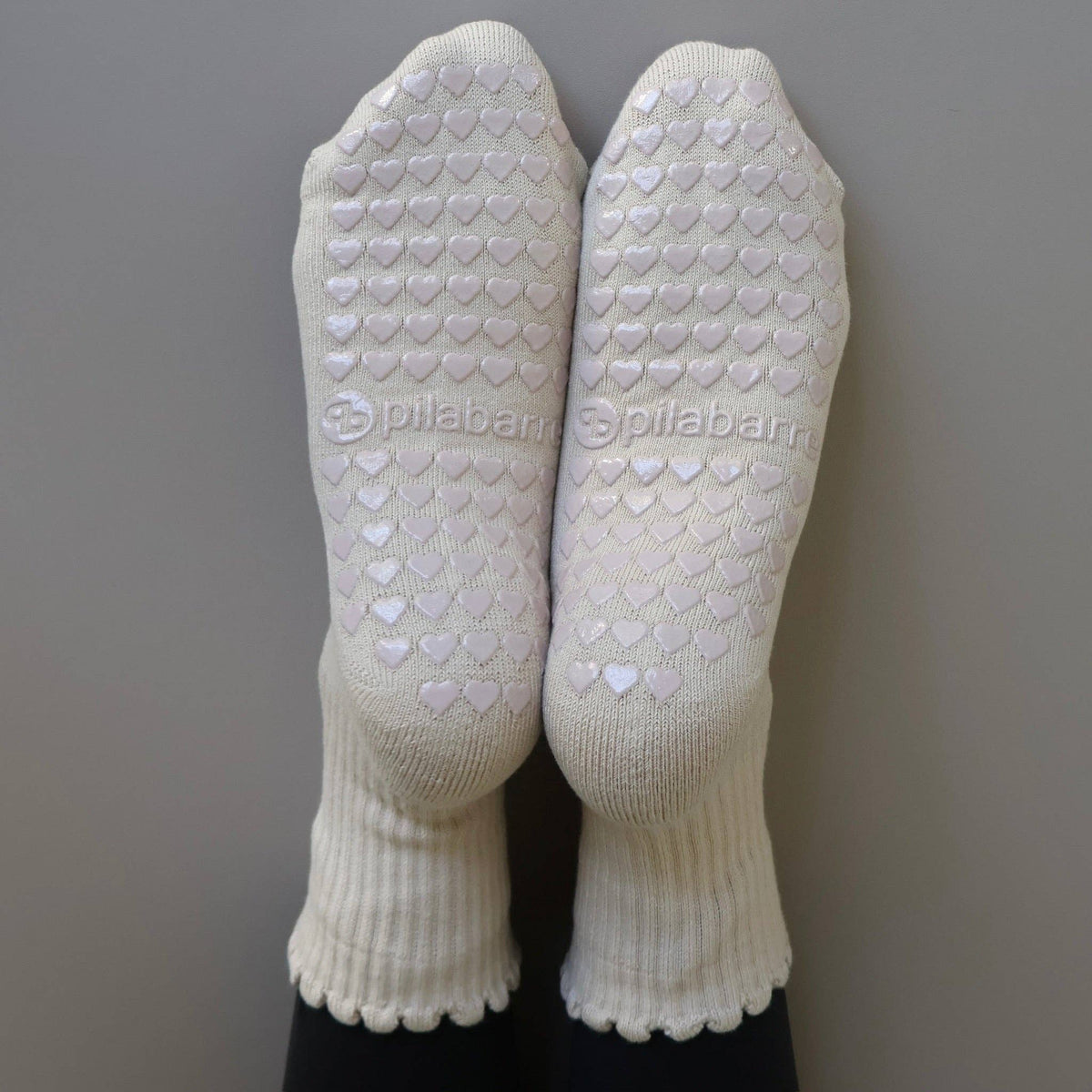 PILA Plain Best Cream Grip Socks